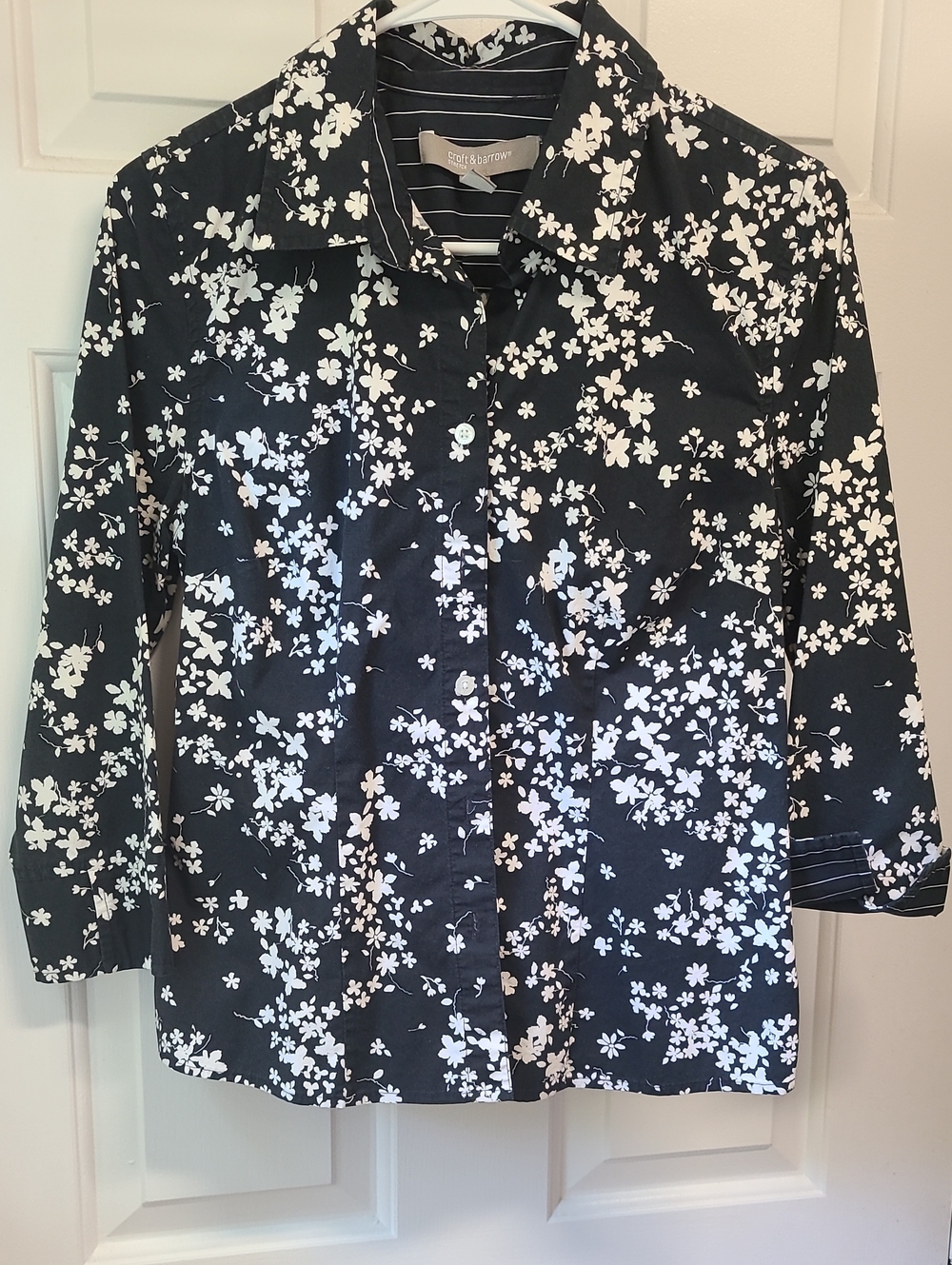 croft & barrow Black and White Floral Button-Down Shirt